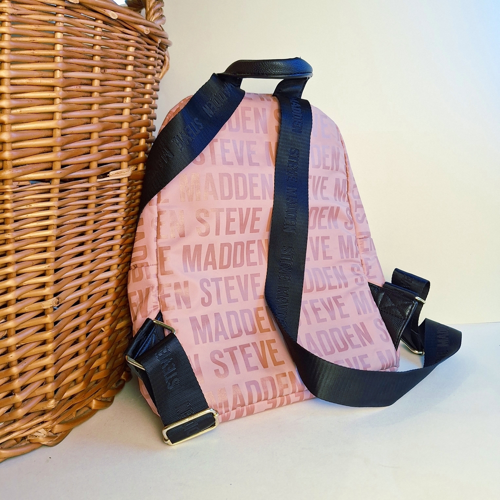 NWOT Steve Madden Blush Pink Logo Designer Backpack with Gold Zipper Black Trim - Picture 2 of 5